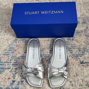 🪩 Stuart Weitzman silver Sofia slides. Size 8B. NWT.